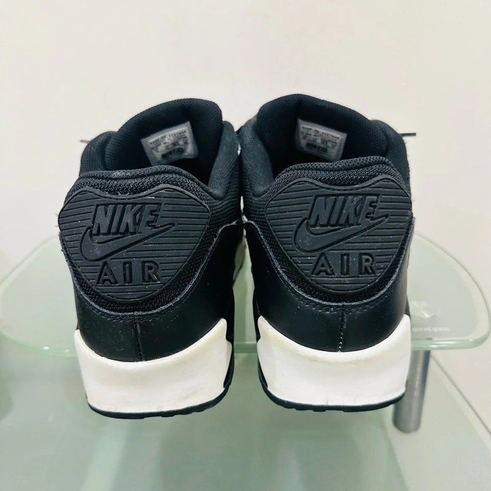 Nike‎ Air Max 1 Essential (931902-991) Sneakers Men Size 15 Black / Gold
